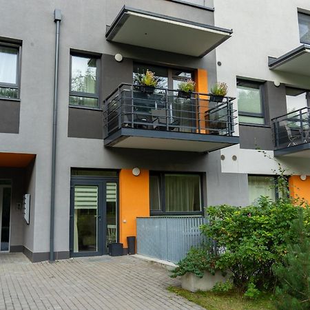 Cozy Apartment In Santariskes Wilno Zewnętrze zdjęcie